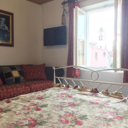 شقة Vintage House For Rent 60M From Sea Baška Voda المظهر الخارجي الصورة