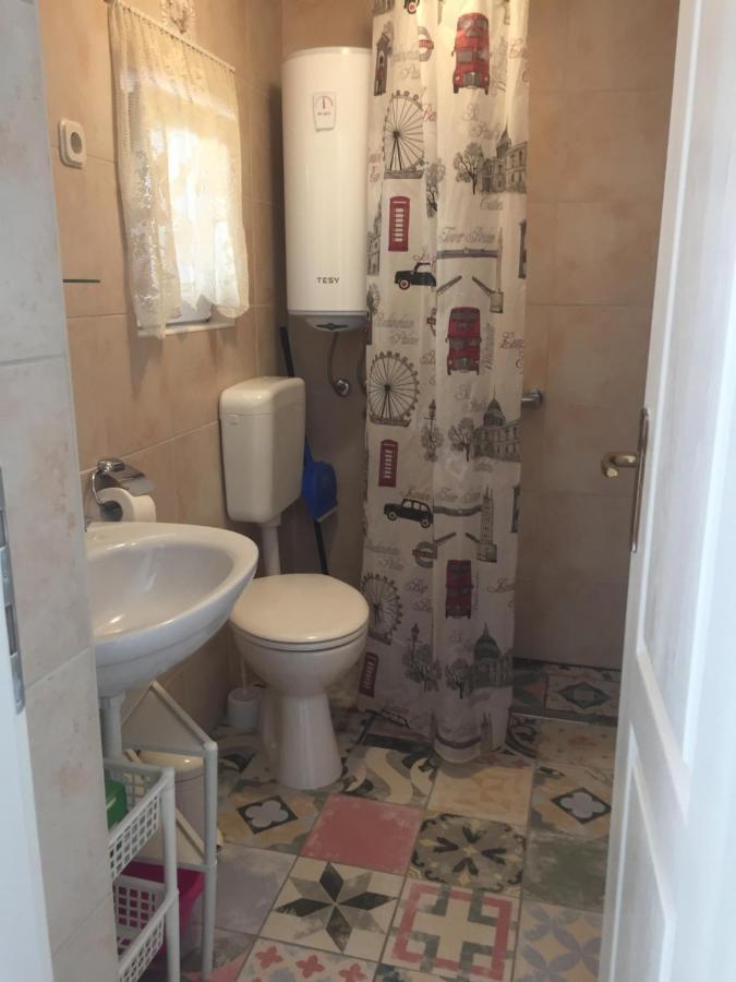 شقة Vintage House For Rent 60M From Sea Baška Voda المظهر الخارجي الصورة