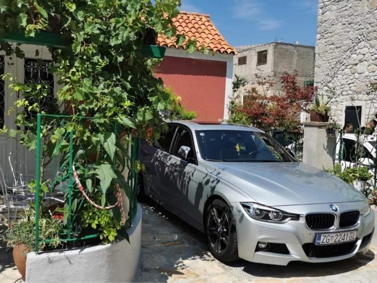 شقة Vintage House For Rent 60M From Sea Baška Voda المظهر الخارجي الصورة