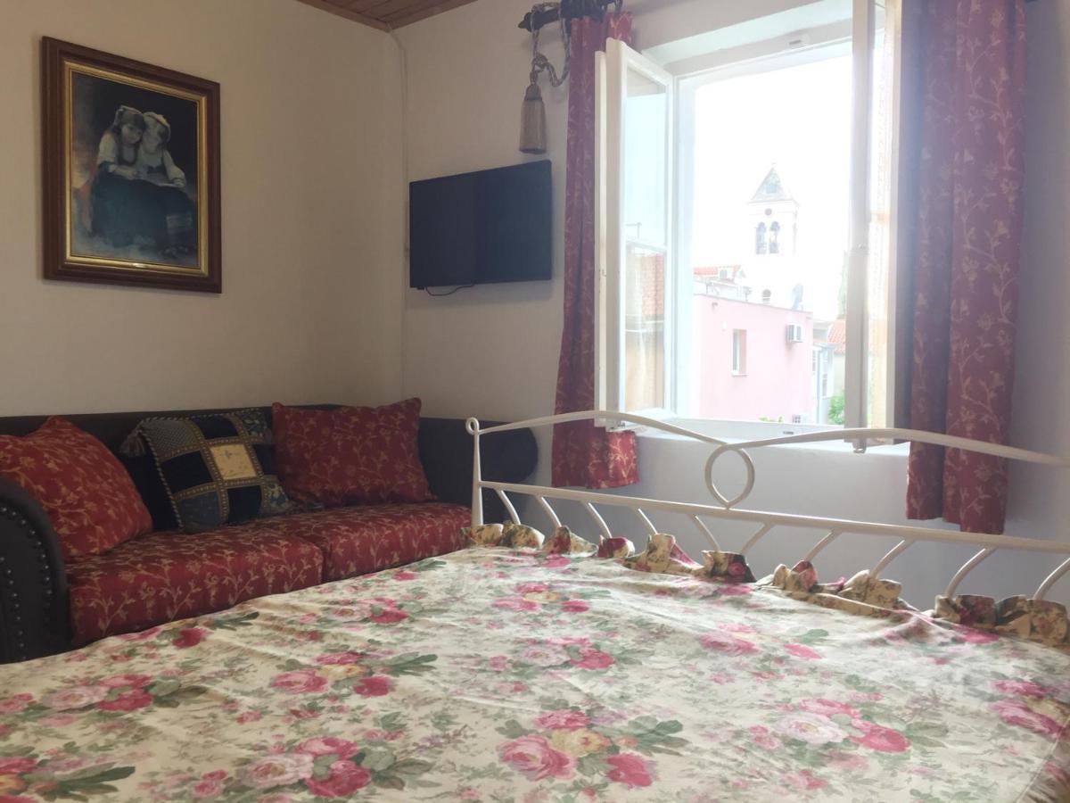 شقة Vintage House For Rent 60M From Sea Baška Voda المظهر الخارجي الصورة