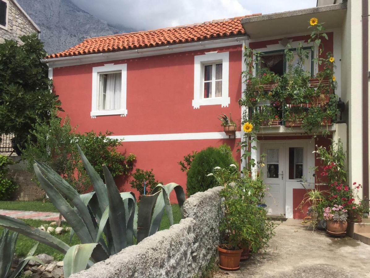 شقة Vintage House For Rent 60M From Sea Baška Voda المظهر الخارجي الصورة